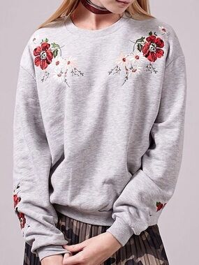 STRADIVARIUS EMBROIDERED FLOWER GRAY SWEATSHIRT Large